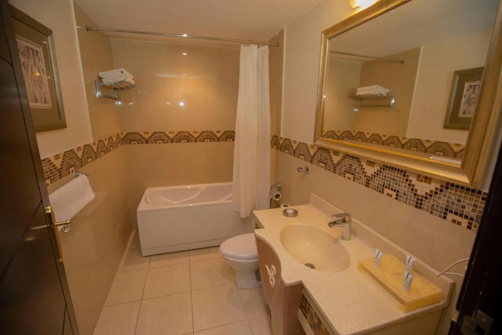 Sanam Hotel Suites - Riyadh Aparthotel